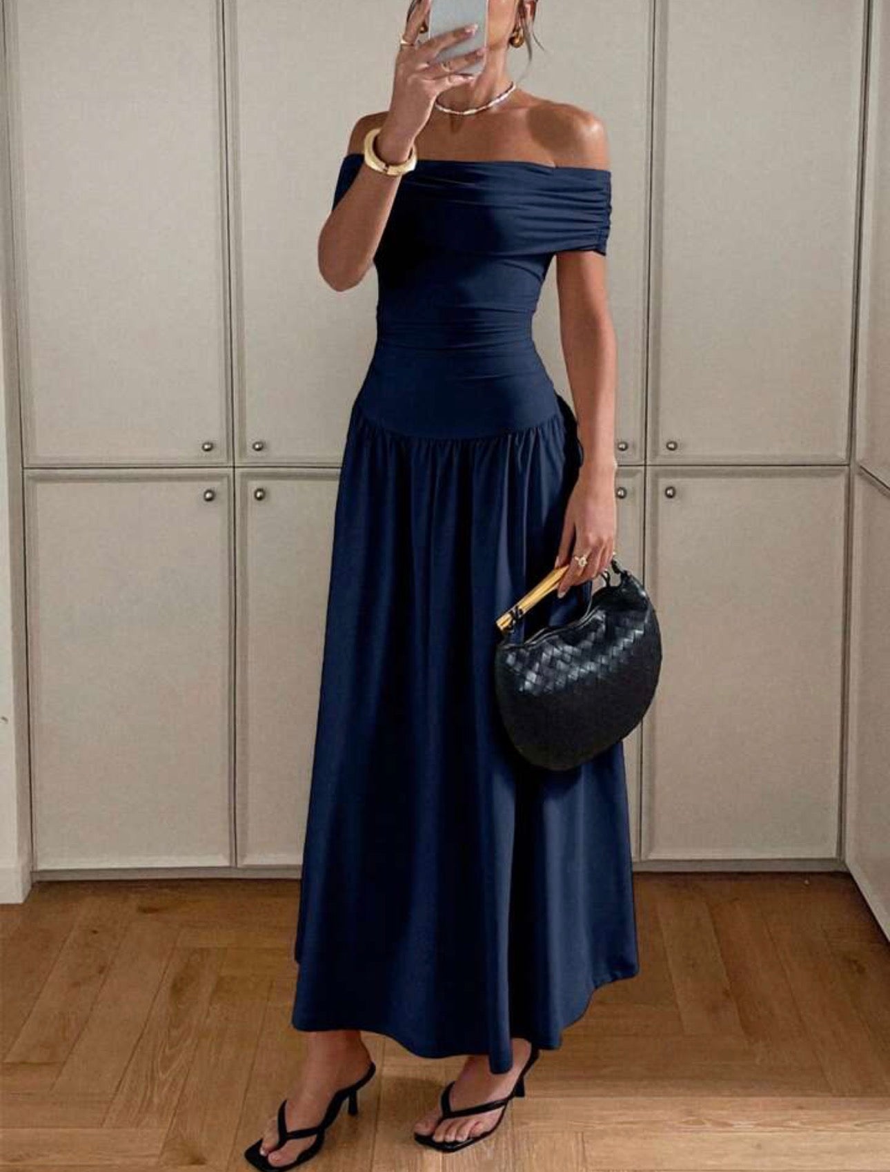 Elegant Off-Shoulder Maxi Dress